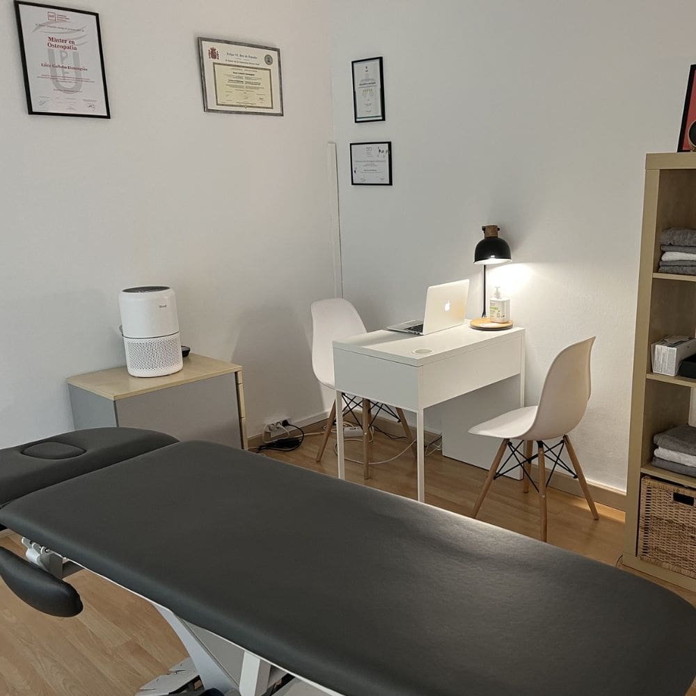 Clínica de Enric Gallofré-masajes y fisioterapias-Milla de Oro-Barrio Salamanca-imagen-1